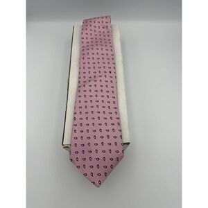 Barneys New York‎ 100% Silk Tie Pink Navy Blue Paisley Hand Made USA Luxury